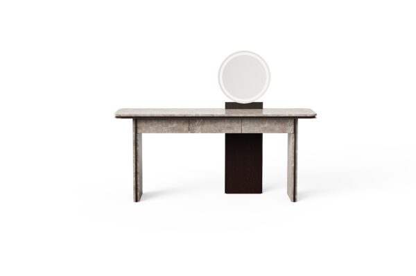 Yunel Dresser
